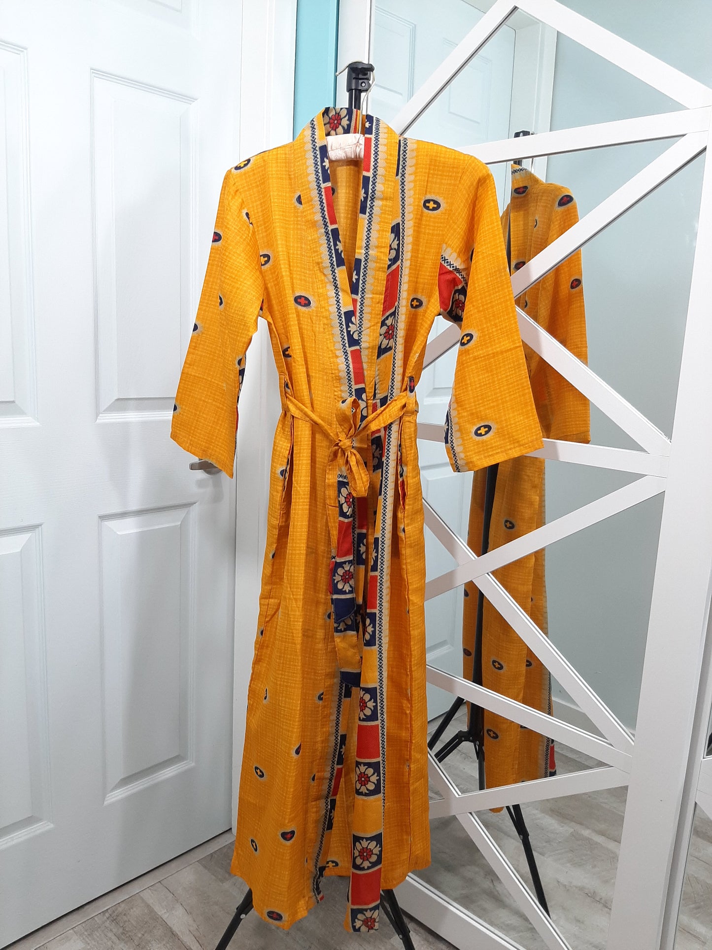 Robe - Orange - Youth/Ladies Small