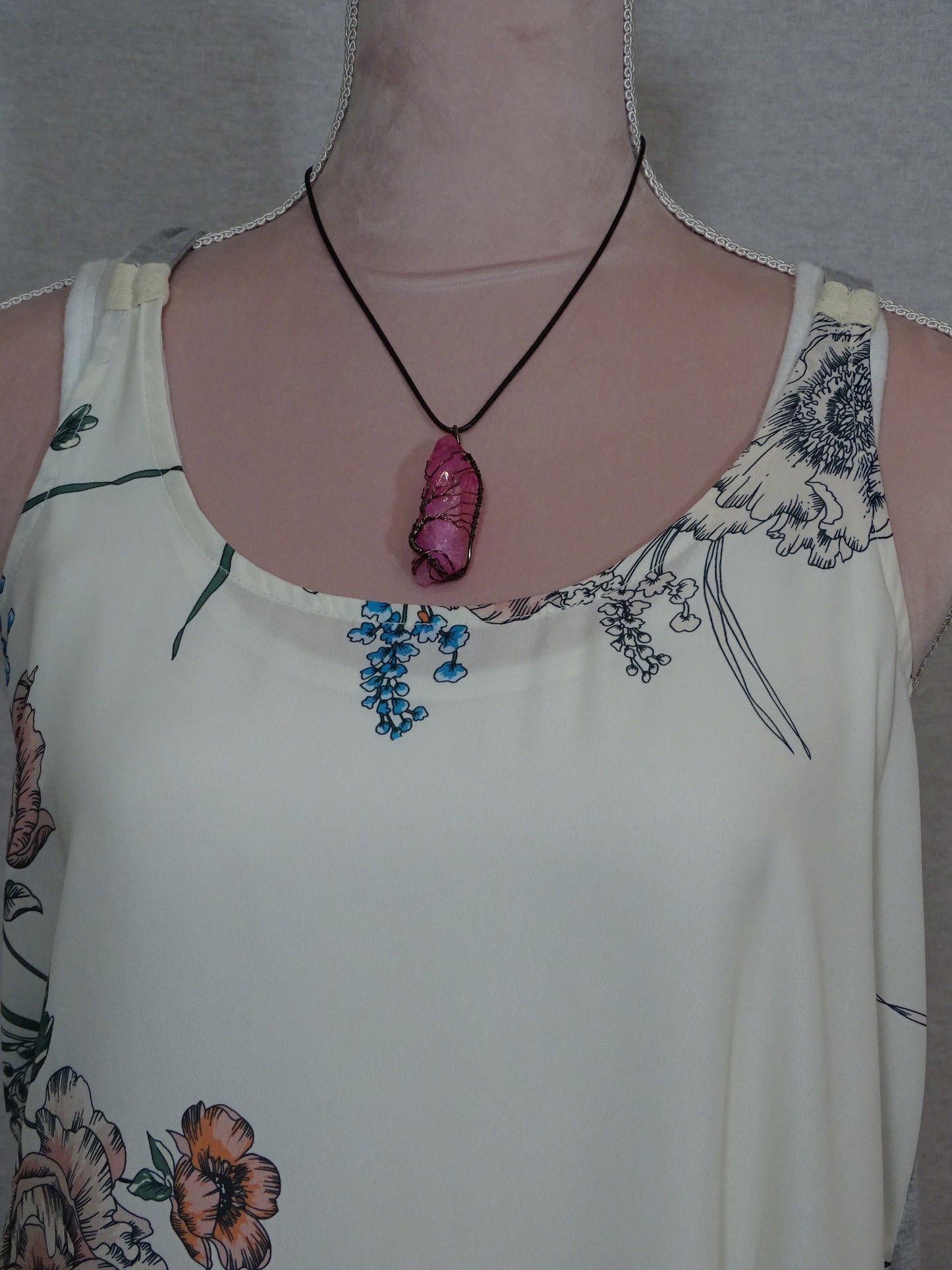 Natural Quartz Reiki Stone Tree of Life Pendant Necklace - Pink