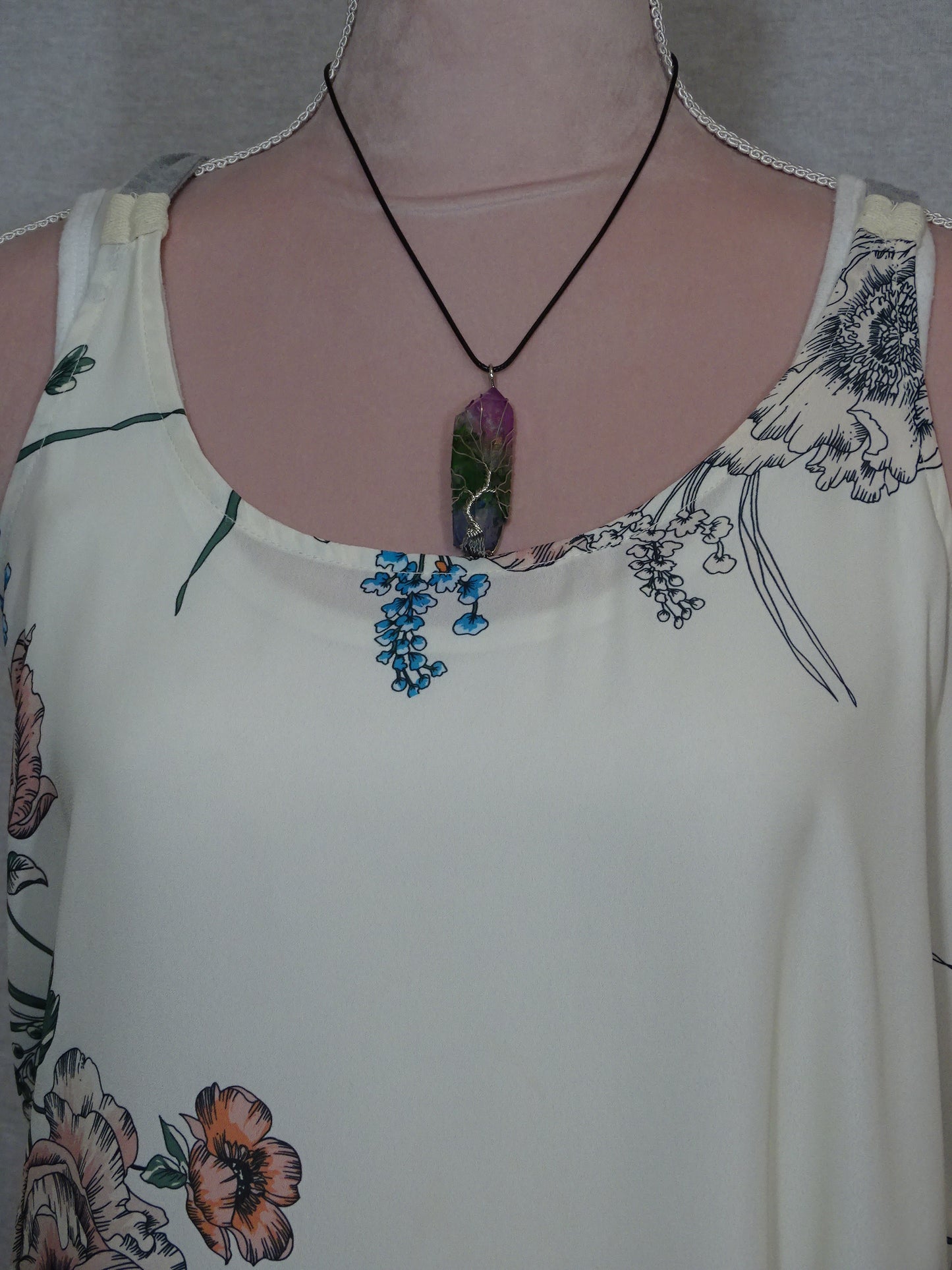 Natural Quartz Reiki Stone Tree of Life Pendant Necklace - Rainbow