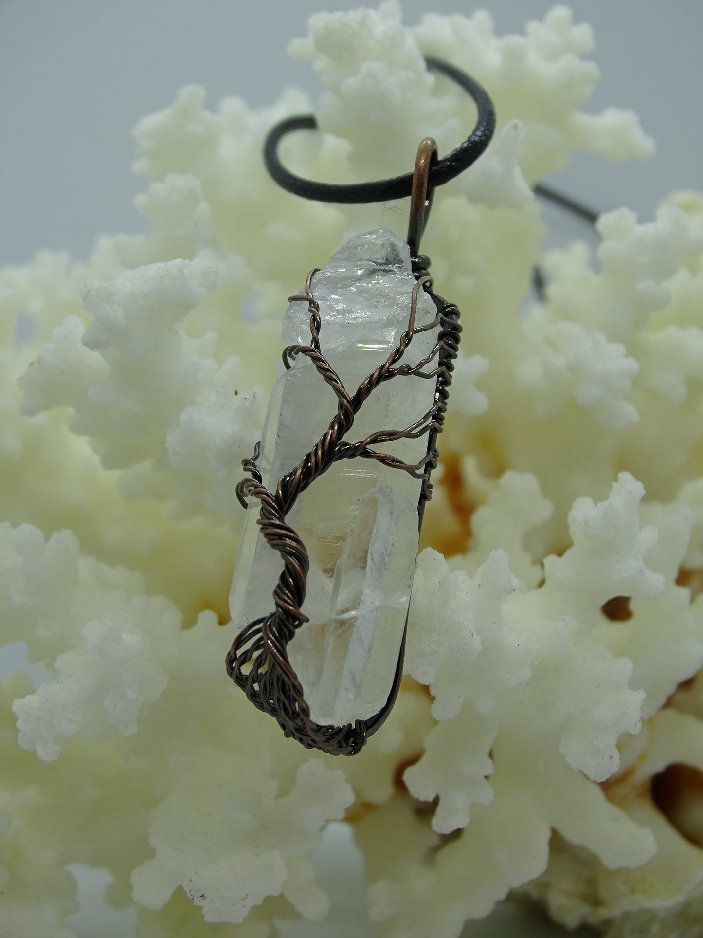 Natural Quartz Reiki Stone Tree of Life Pendant Necklace - White - Copper