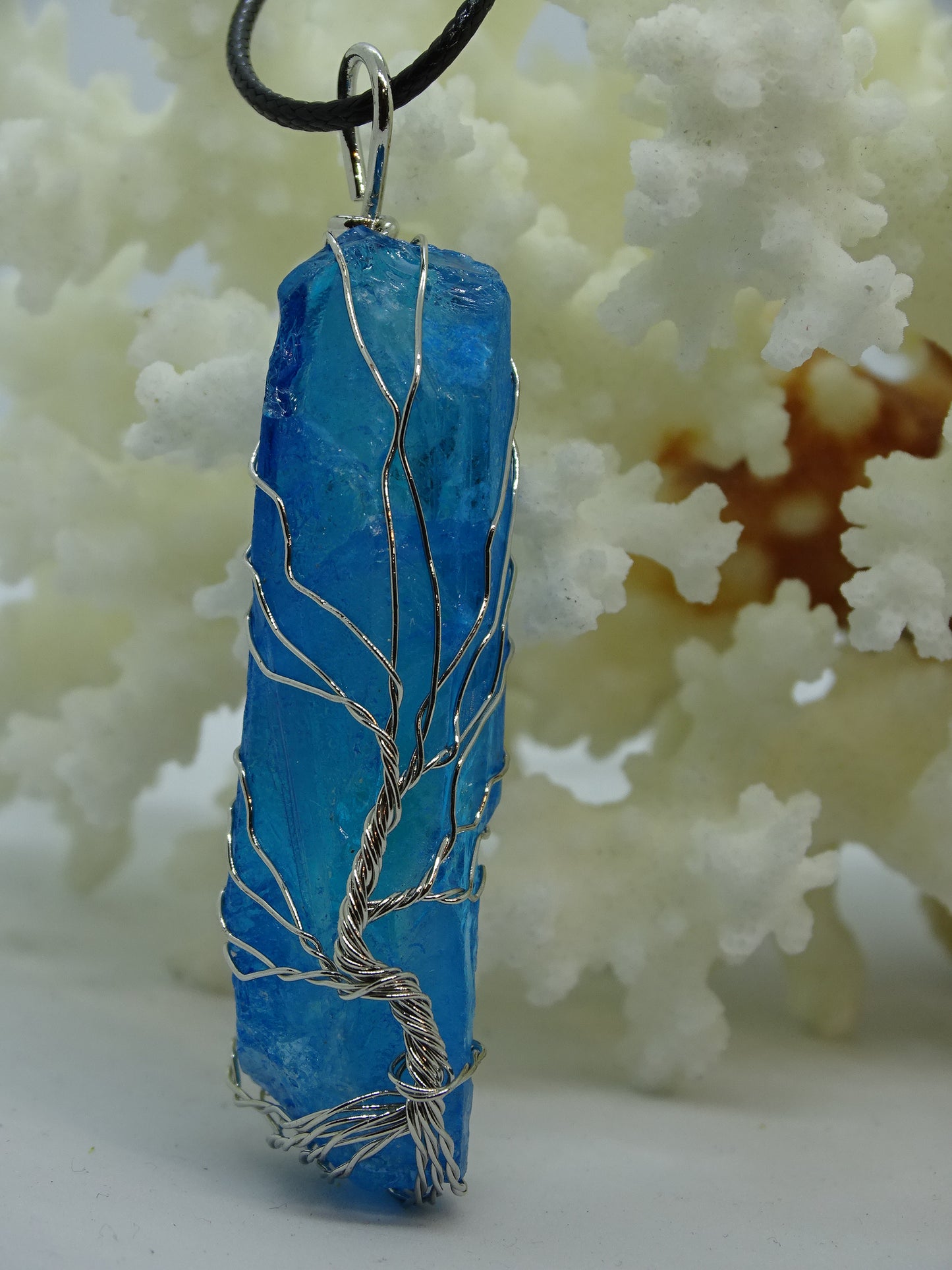 Natural Quartz Reiki Stone Tree of Life Pendant Necklace - Blue